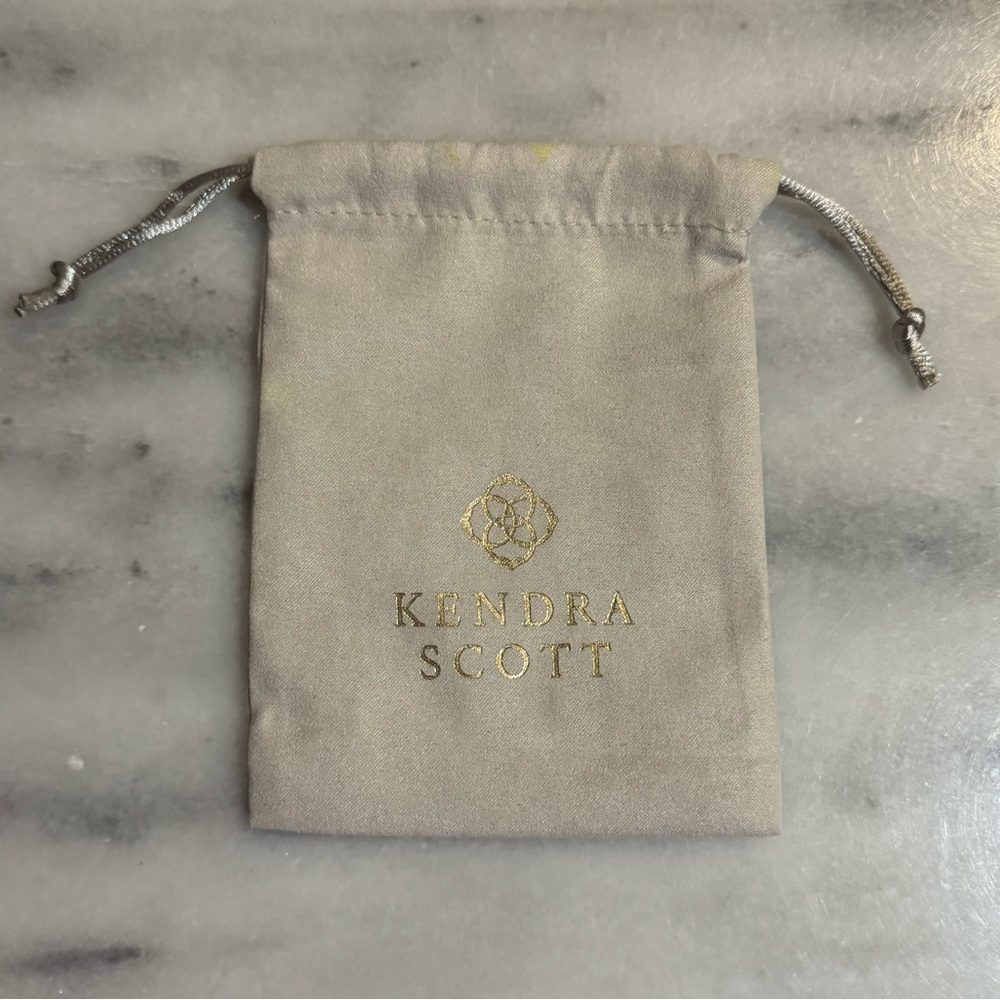 Kendra Scott Jewelry Dust Bags - Picture 6 of 6
